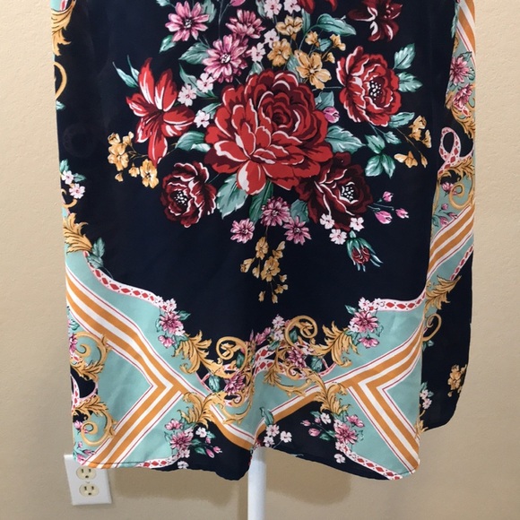 DR2 Floral Hi-Low Hem Top with V-Neck & Wide Straps and Open Design Back-XL - Picture 8 of 12